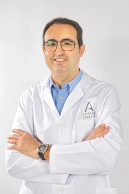 Elaboración de fórmulas magistrales y medicación veterinaria.